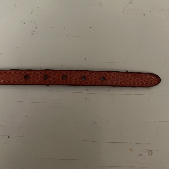 NWT! Unisex 8.5” red genuine leather 0.25” wide buckled adjustable bracelet - Picture 9 of 9